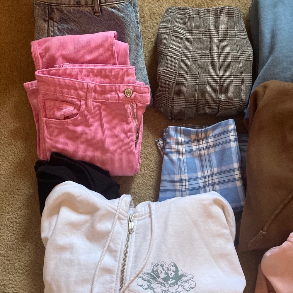 Brandy Melville collection ( plz don’t buy )